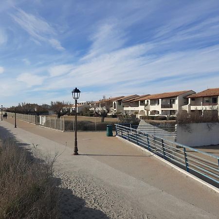 Appartement Front De Mer Avec Vue Et Acces Plage, Saintes-Maries-De-La-Mer Eksteriør billede